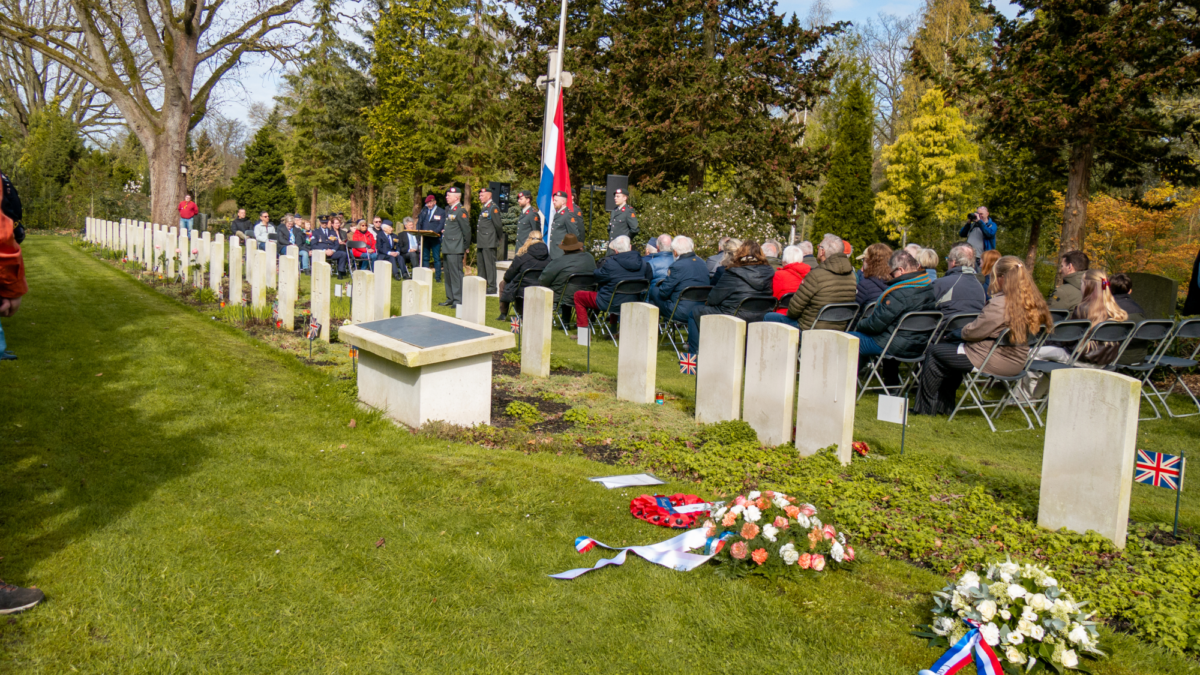 20260404 herdenking bevrijding Enschede 1 Twente Charlotte van der Woning 7