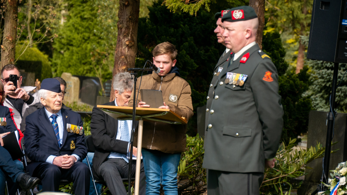 20260404 herdenking bevrijding Enschede 1 Twente Charlotte van der Woning 18