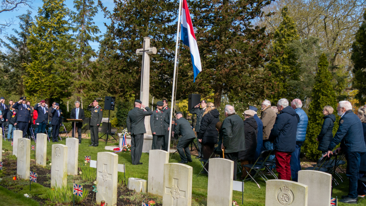 20260404 herdenking bevrijding Enschede 1 Twente Charlotte van der Woning 19