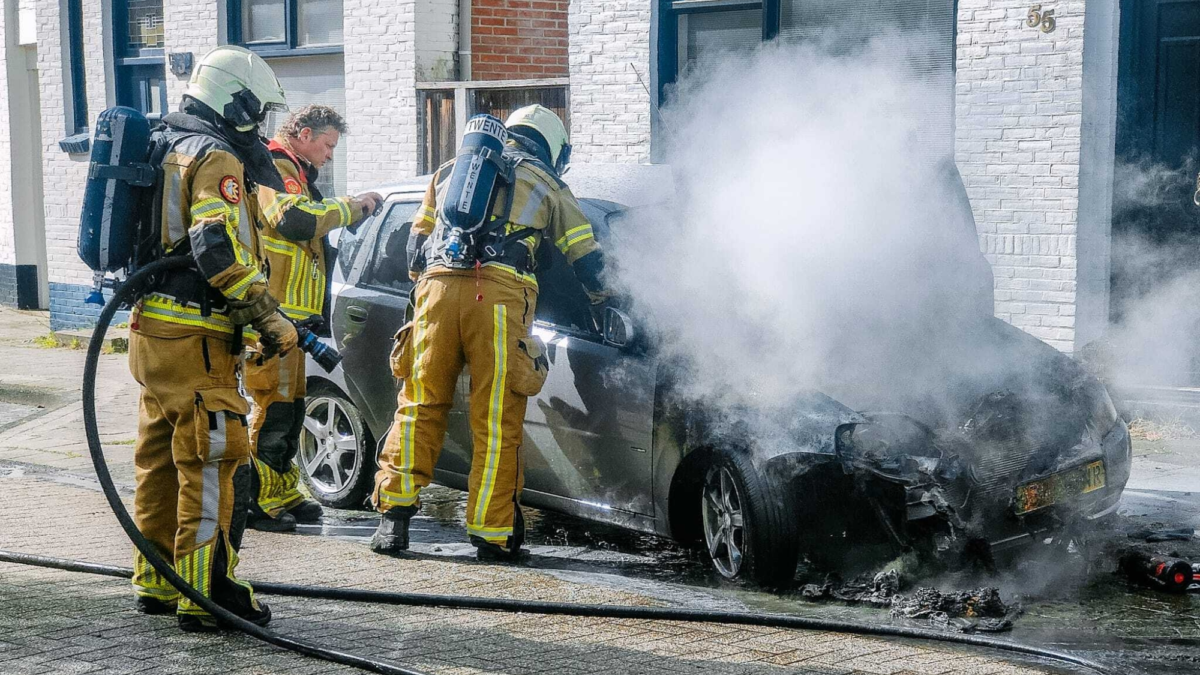 20260406 autobrand Enschede News United Dennis Bakker 2