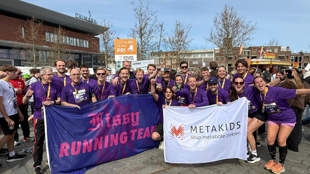 Boris en zijn hardloopteam bij Enschede Marathon 2026 eigen foto