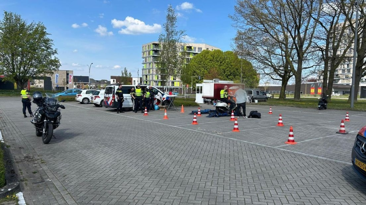 Politiehengelo foto 1