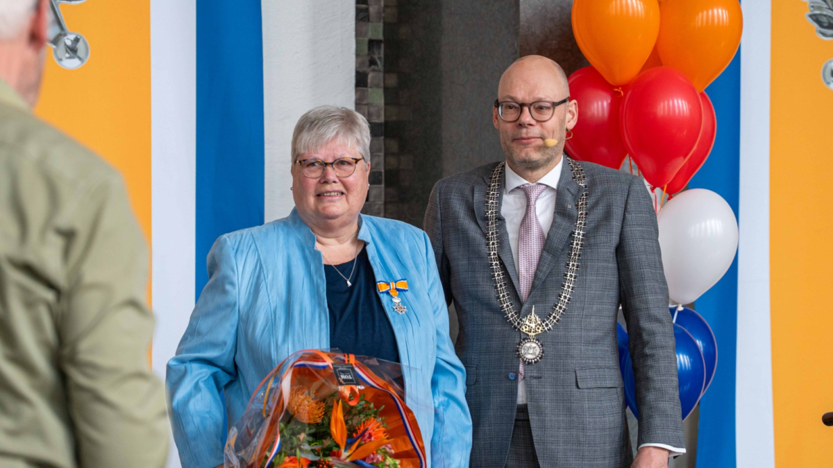 01 Mevrouw L Laurette Heetbrink Aellerinck Lid