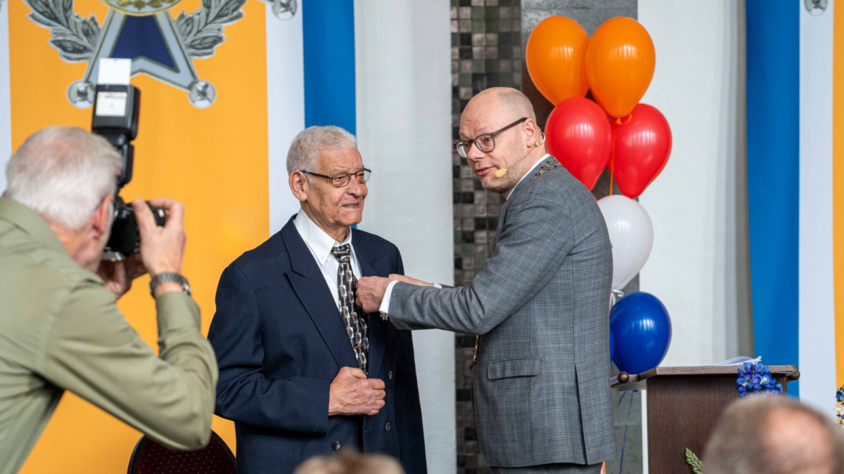 06 De heer J Jesse Maduro Lid