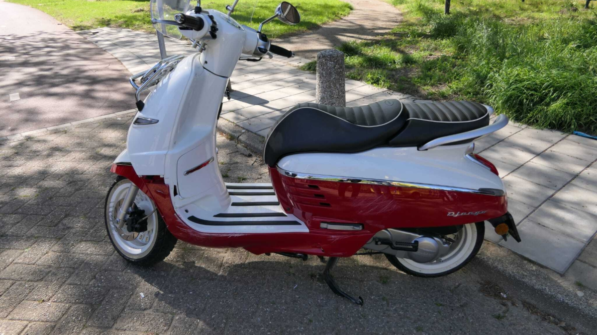 20260426 fatbikes scooter botsing Enschede News United Dennis Bakker 2