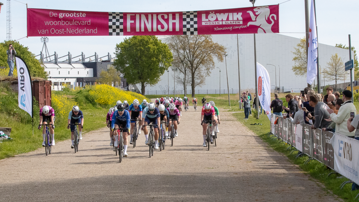 Hoppenbrouwers Koningsronde van Almelo 2026 Phaedra Krol Sportfotonl