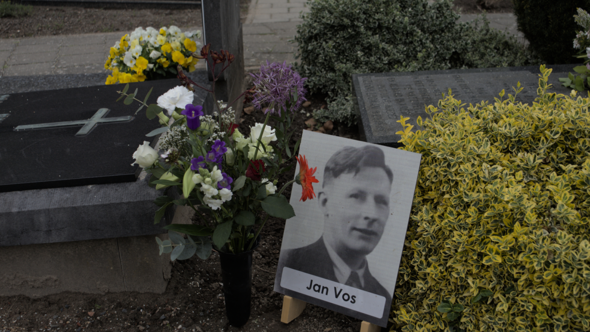 Jan Vos, Rossumse Soldaat