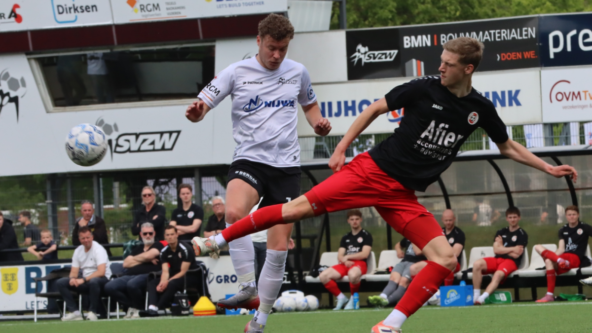 SVZW tegen HZVV in 4e divisie