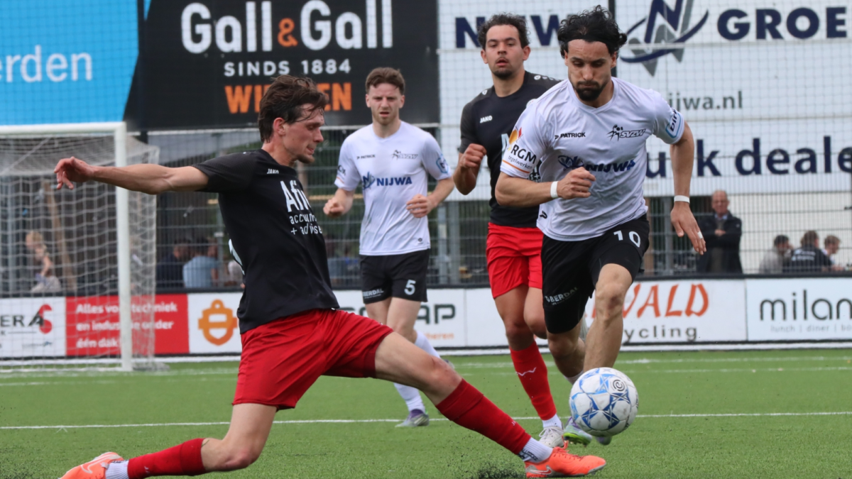 SVZW tegen HZVV in 4e divisie
