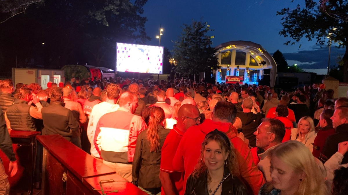 Overdinkel feest