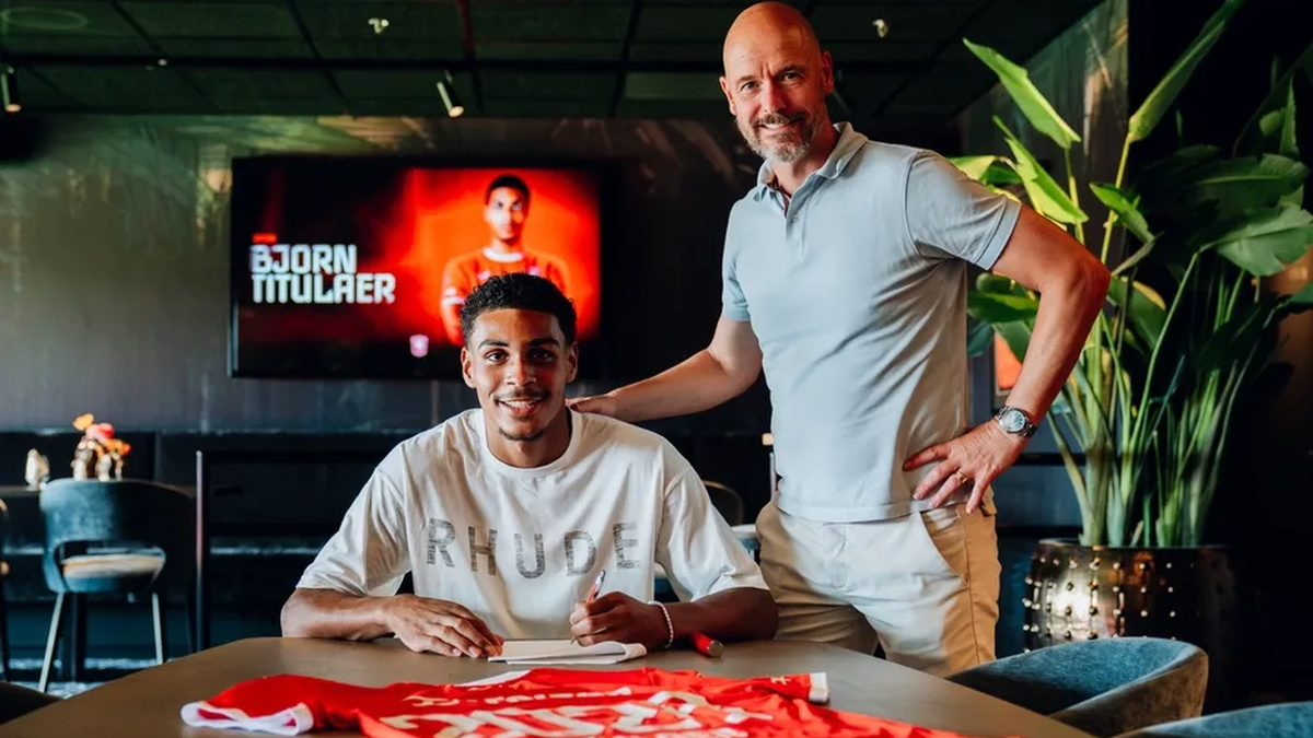 Bjorn titulaer tekent contract bij fc twente met erik ten hag 2026