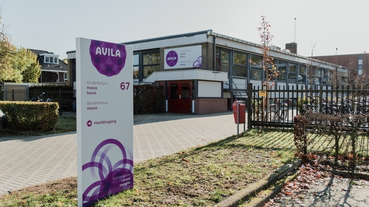 Avila college camrel hengelo