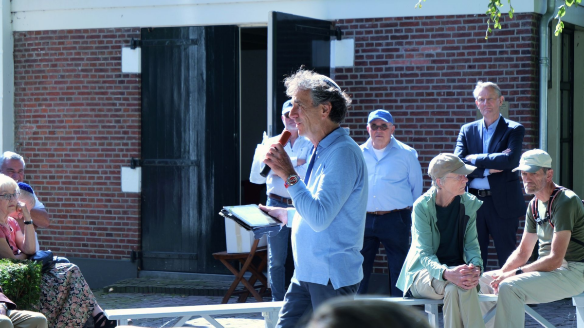 3 1 LEZING JOODSE BEGRAAFPLAATS SPREKER