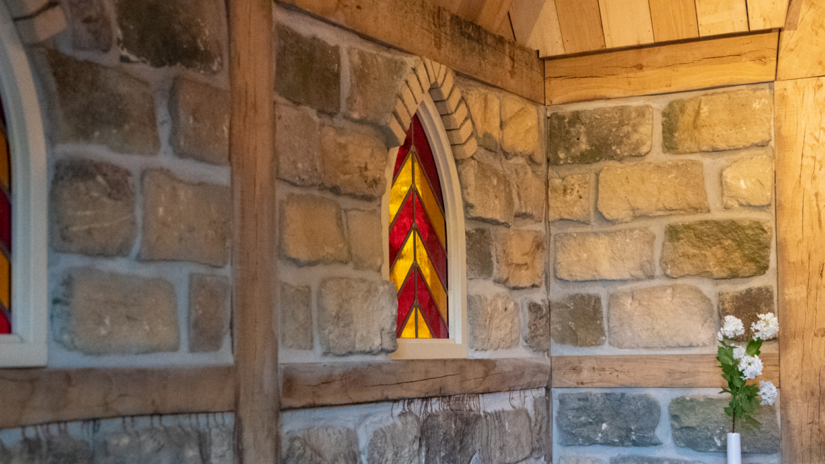 Glas en lood boskapel Hetty en Dick Hammink