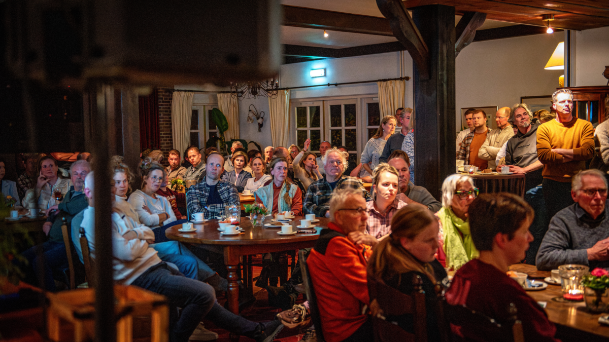 VOLLE ZAAL 3 INWONERSBIJEENKOMST VASSE 20261026