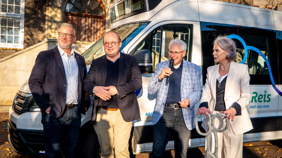 ONTHULLING BUURTBUS HAAKSBERGEN 20261030 5