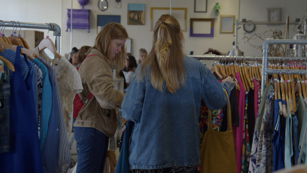 HET GOED EMSCHEDE WINKEL KLEDING STILL VIDEO