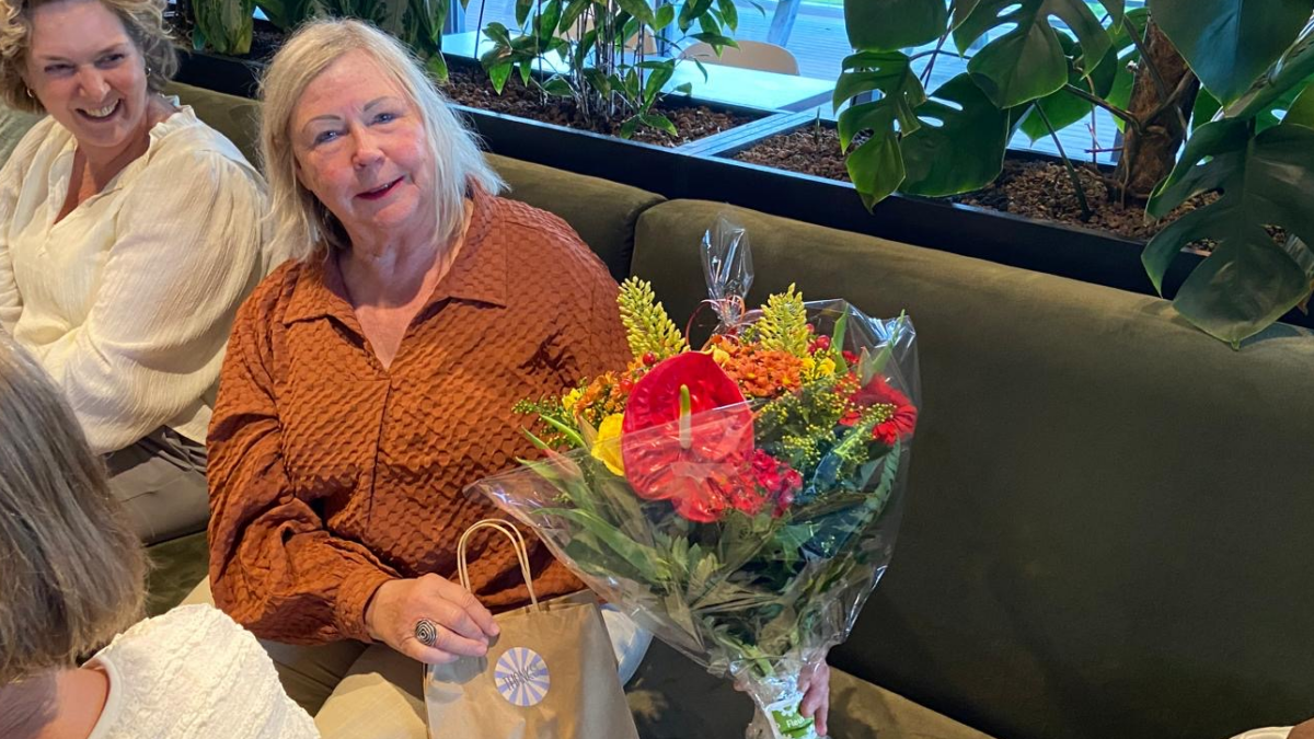 Lid Marian Wensink met bloemetje 2