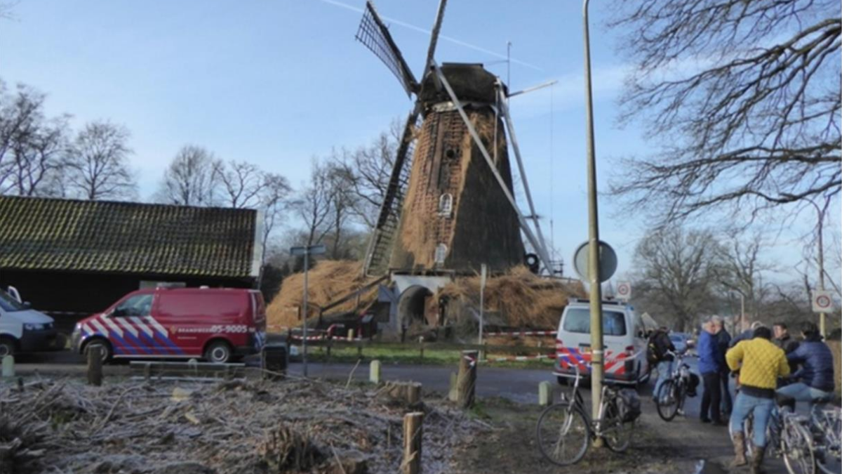 Lonneker Molen 13 brand 2016 2