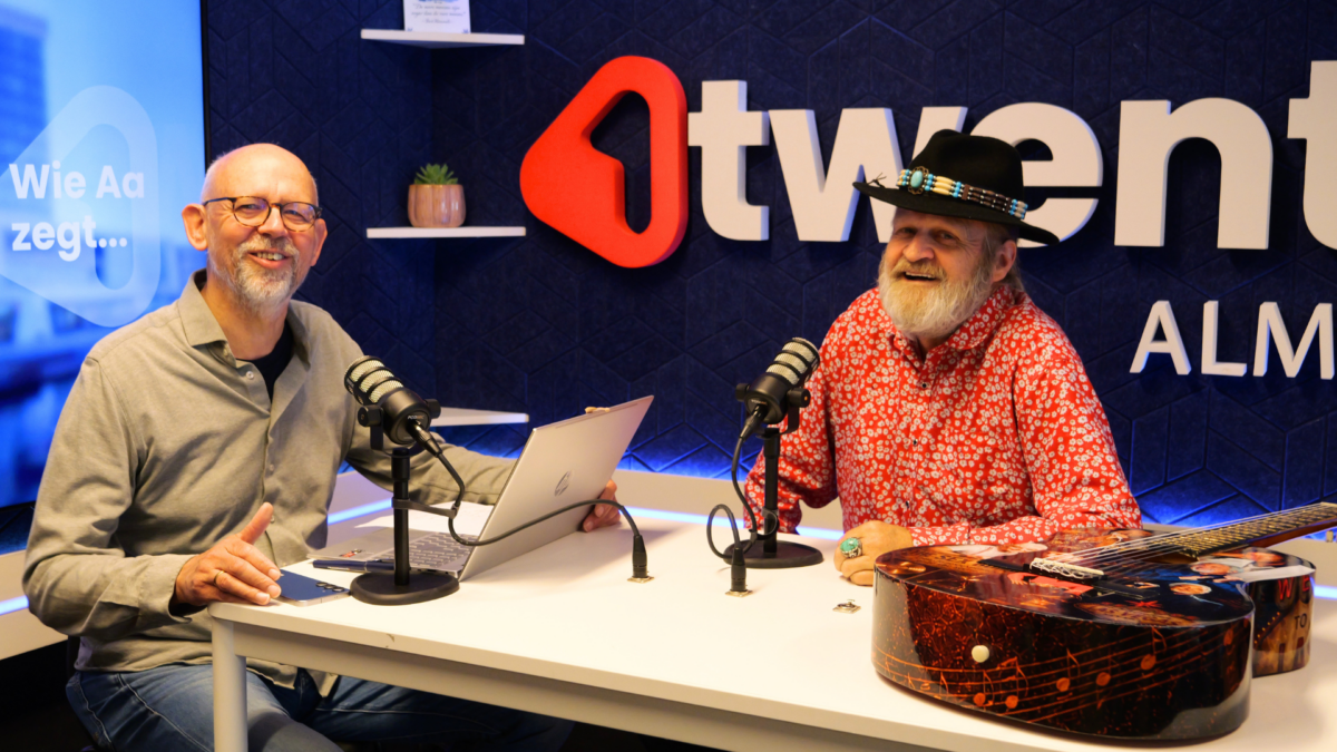 WIE AA ZEGT TONNIE VOORN
