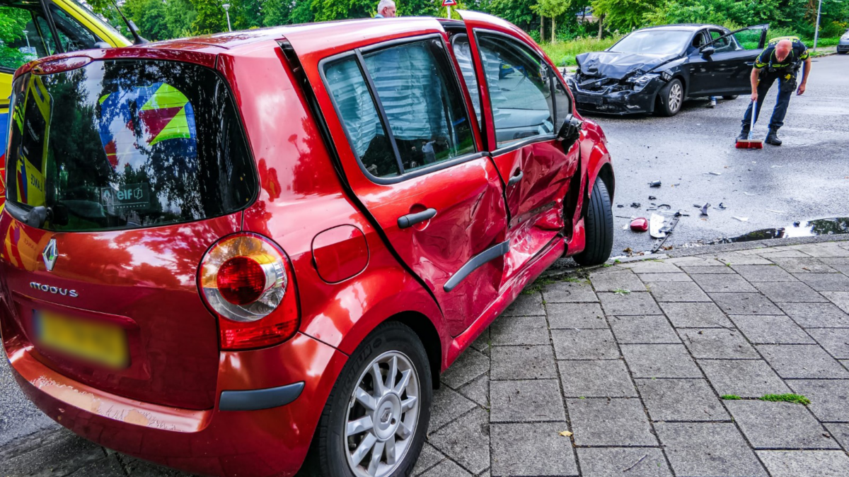 Aanrijding Enschede kenteken blur