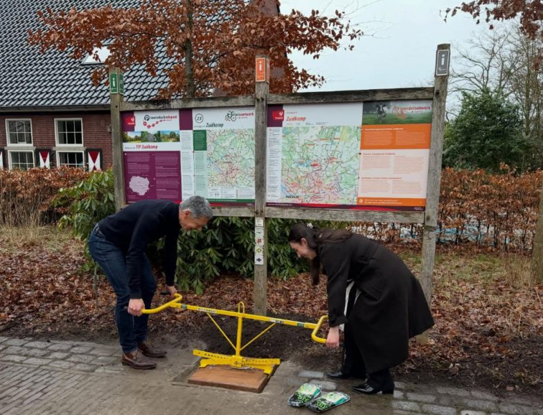20260127 Vaneker laatste steen Enschede