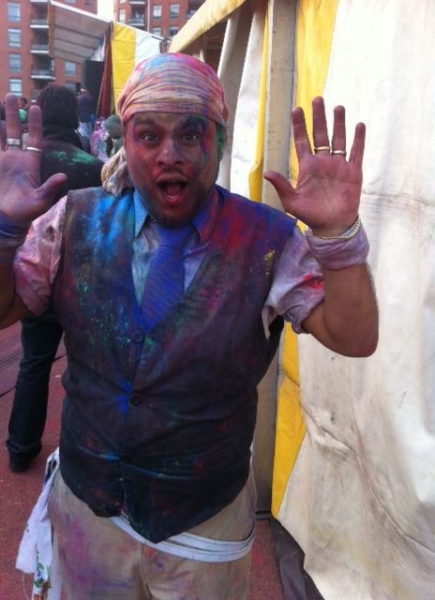 Brahma Ramsodit Holi viering Brahma Ramsodit