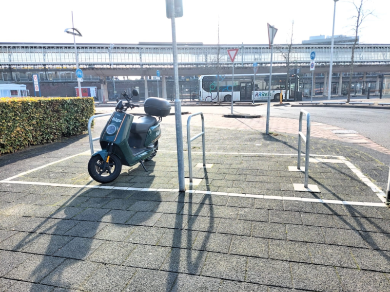 241025 deelscooter felyx hengelo 1 TWENTE 1