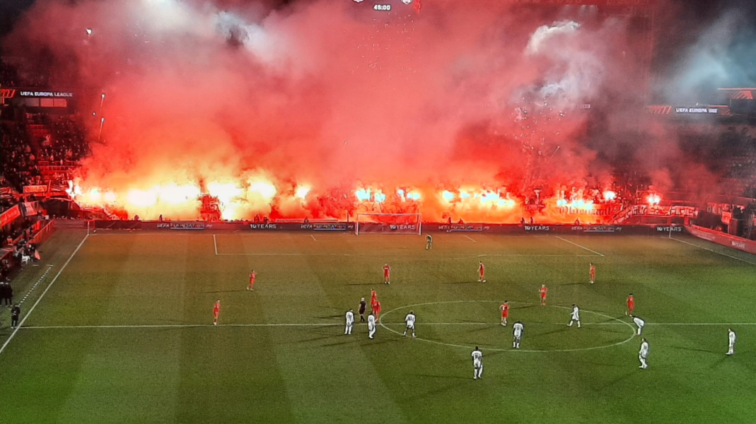 20250205 HD Sfeeractie FC Twente Besiktas Europa League