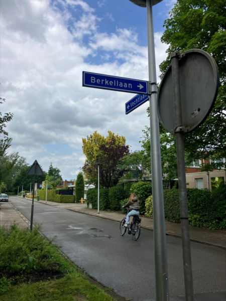 20250526 vechtlaan gefixed straatbordje hengelo berkellaan foto gemeente hengelo