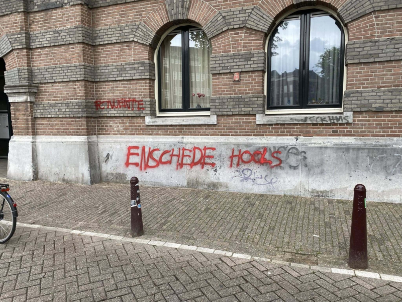20250721 Enschede Jordaan ondergekliederd 08