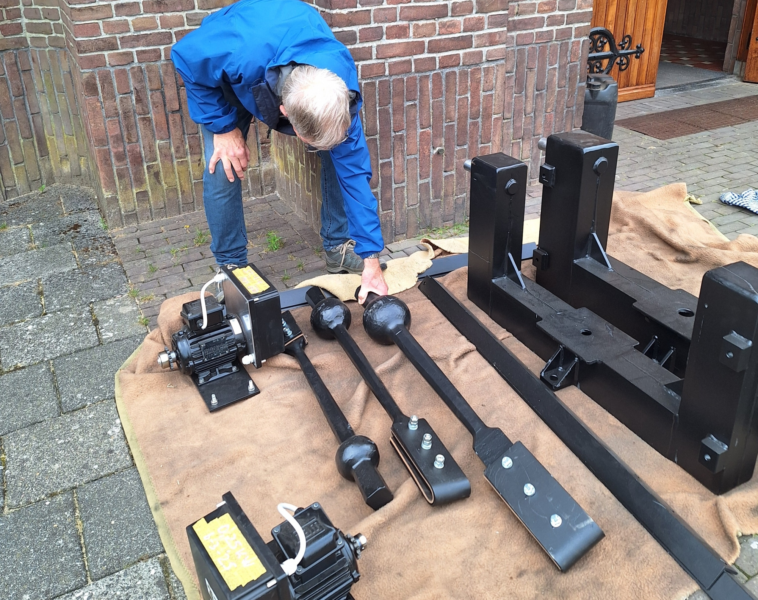 Plechelmus Saasveld Klok klepel