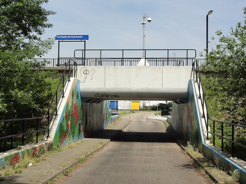Wikicommons Havang Enschede treinstation De Eschmarke tunnel Dolphiazijde