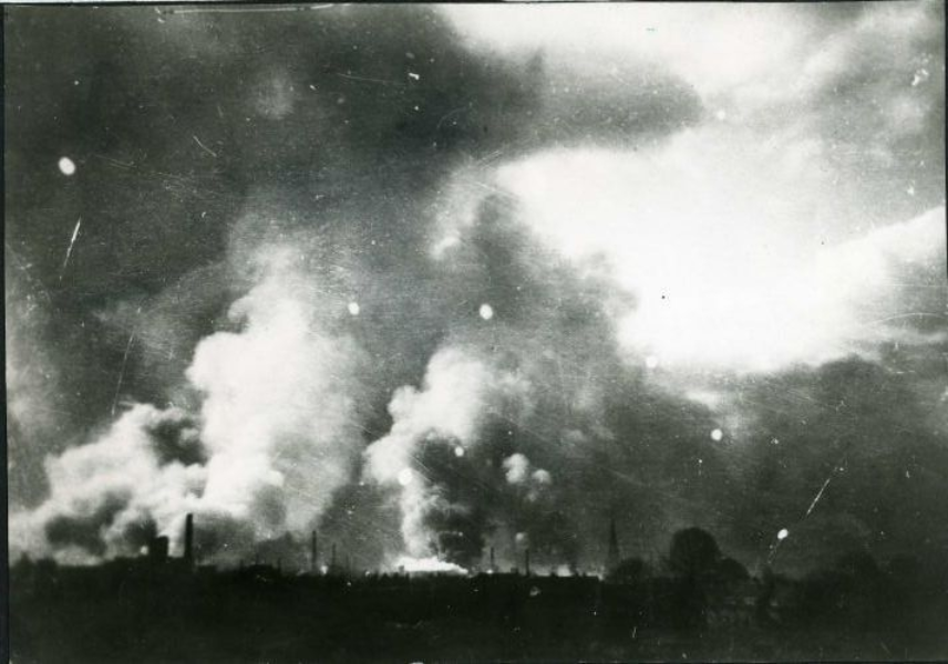 bombardement - brand - Enschede