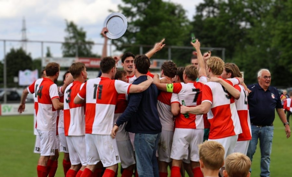 DSVD Deurningen kampioen