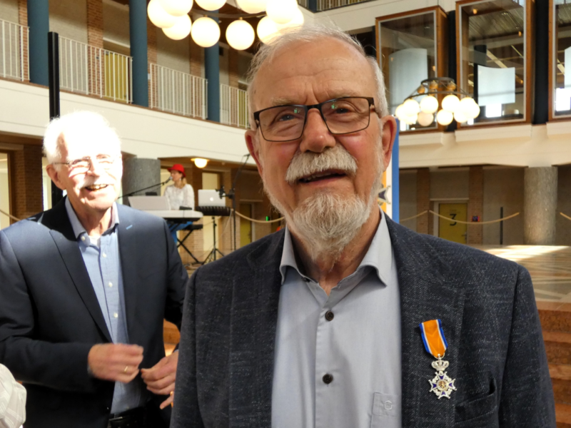 260424 lintjes 1 bert schuite