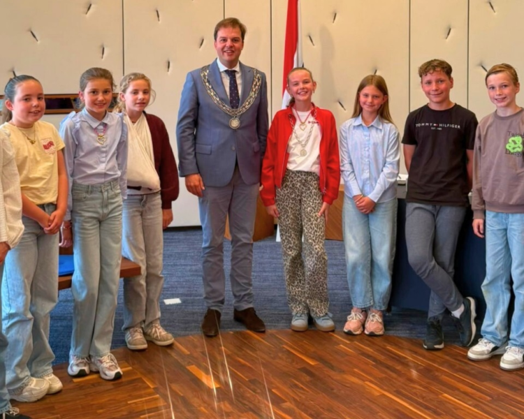 Jinthe Pot nieuwe kinderburgemeester gemeente Wierden