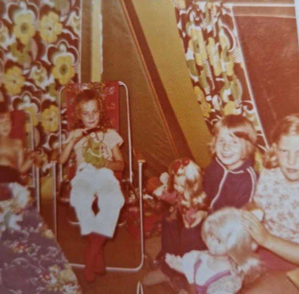 20260626 rene heerbaart poppenverzamelaar familiealbum kamperen2