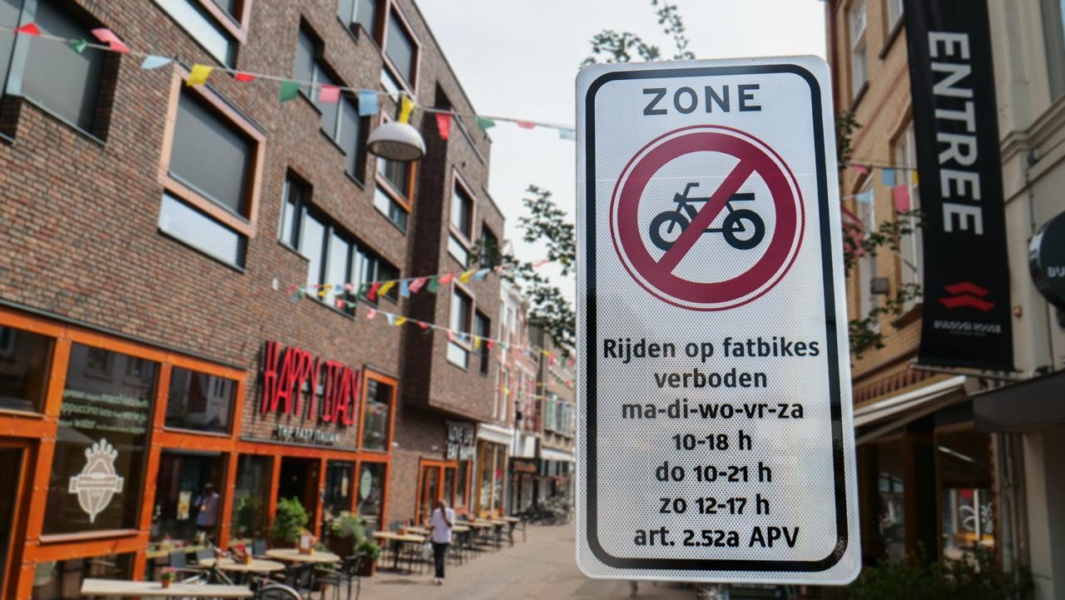 20260803 Fatbikeverbod verkeersbord enschede stadserf Korte Hengelosestraat