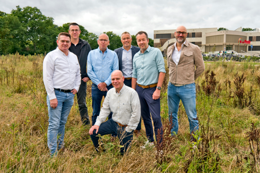 PERS Foto 2 Ondertekening Esrand 1